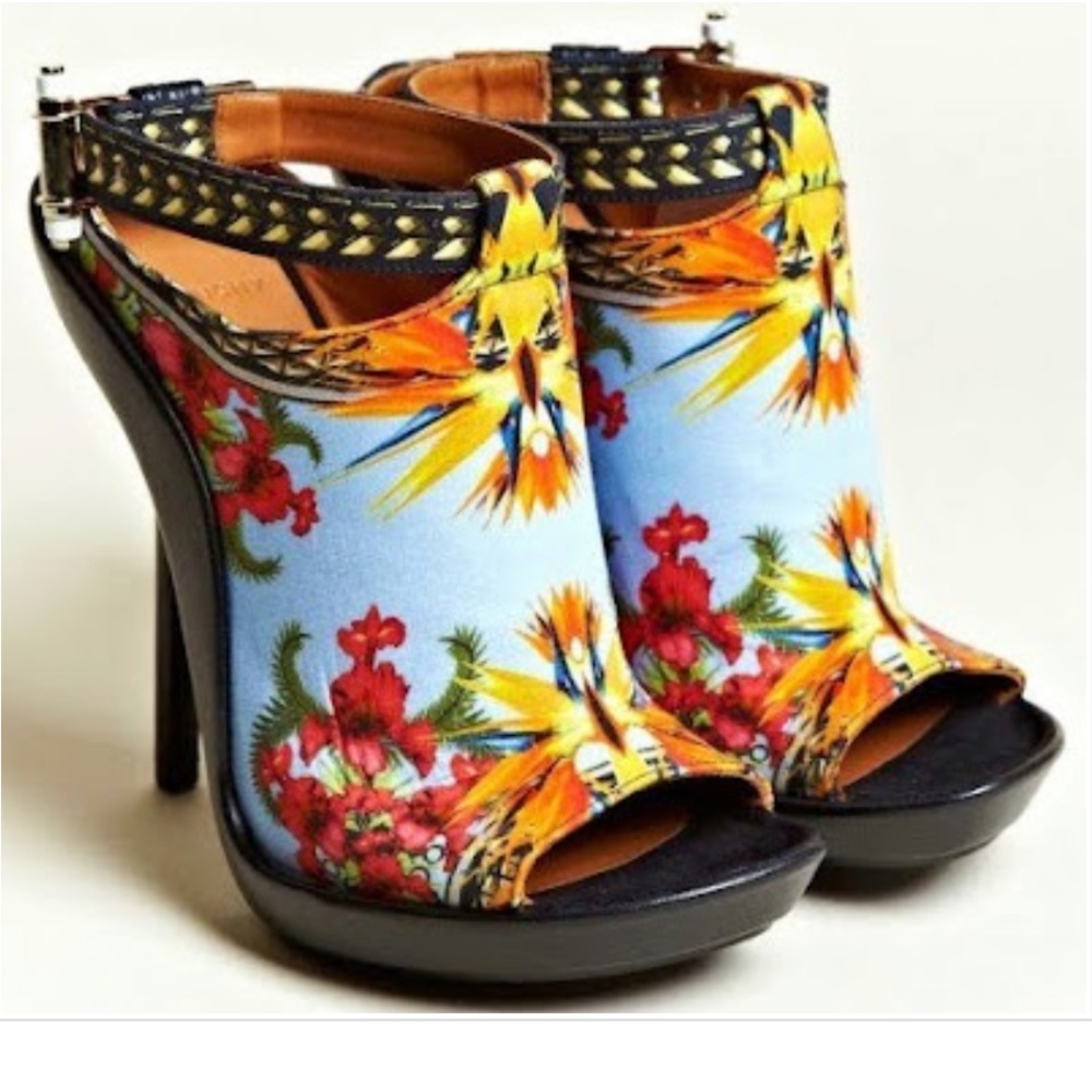 GIVENCHY Birds of Paradise Silk & Leather Stilletos - Picture 6 of 6